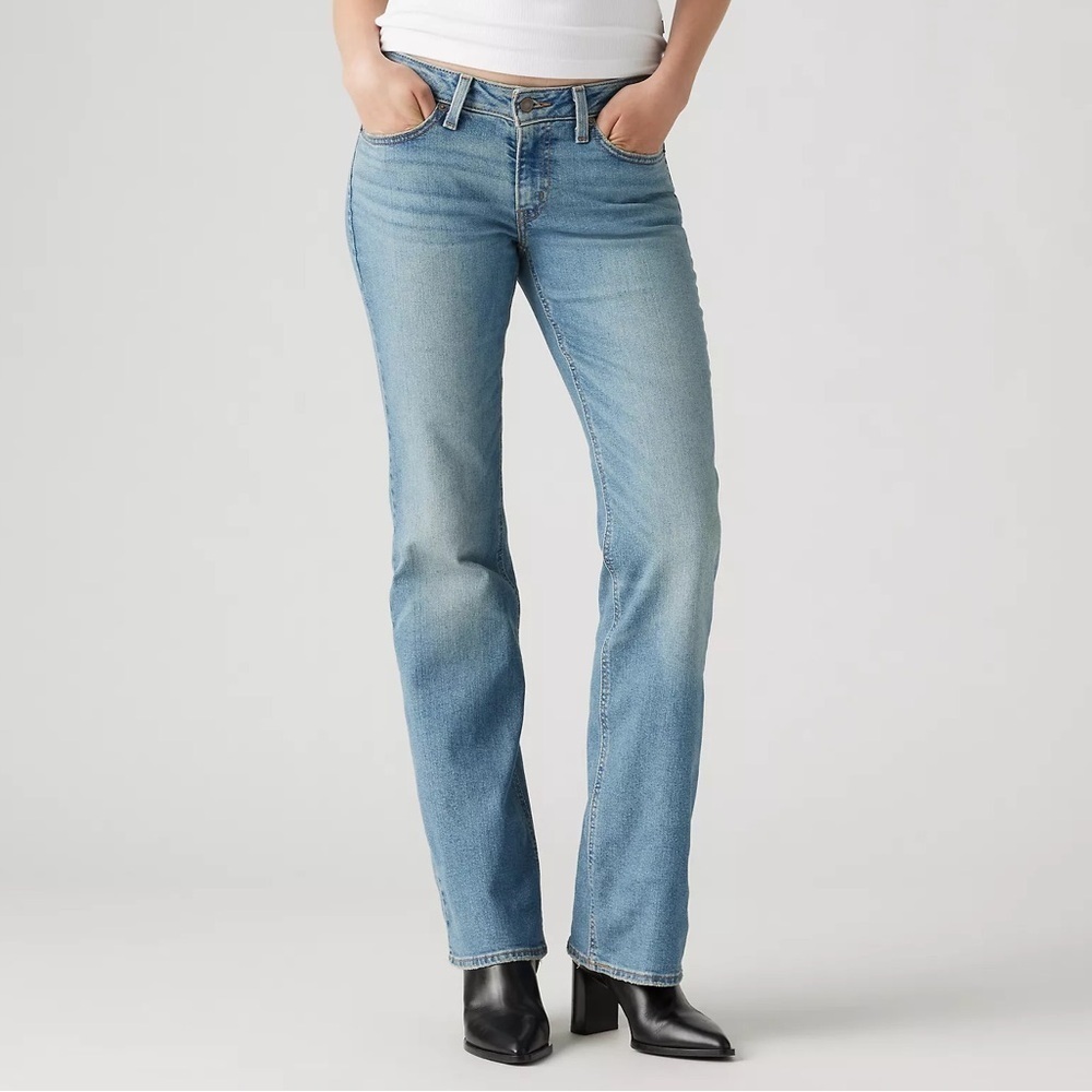 NWT Levi's Blue Boot Cut Jeans Casual Comfort